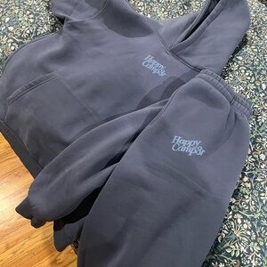 Happy Camp3r Women's Gray Hoodie and Sweatpants Set